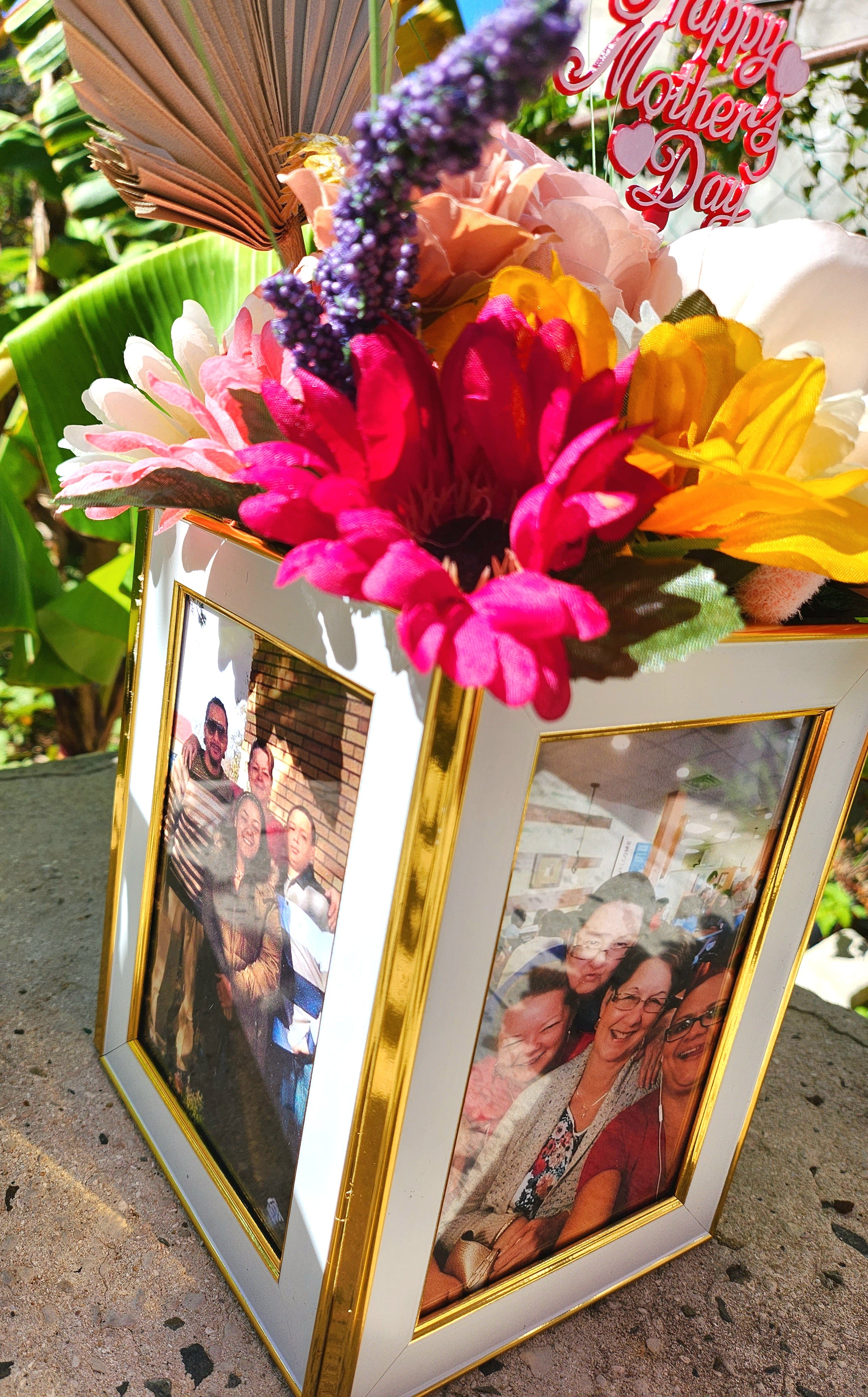 Mothers Day Frame Bouquet